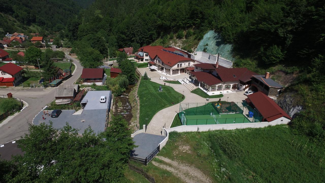 Pensiunea Perla Martiniei NSD Exterior foto